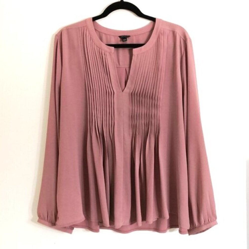 NWOT Ann Taylor Split Neck Pintuck Long Sleeve Blouse Blush Color Size XXL
